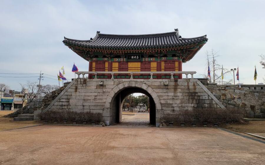 Representative image related to Multicultural heritage in Korea